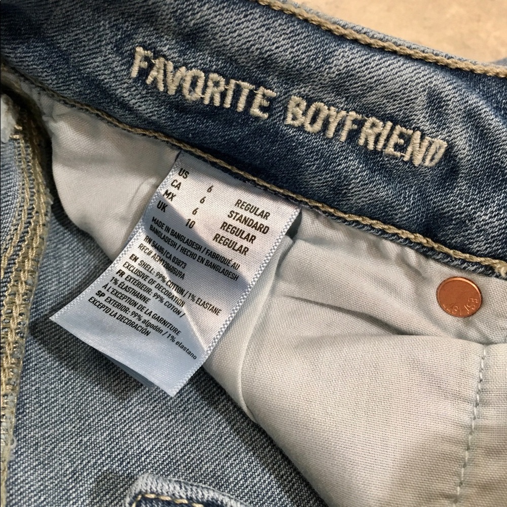 NWOT. Never worn! AE favorite boyfriend jean